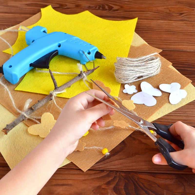 Arts & Crafts Makerspace